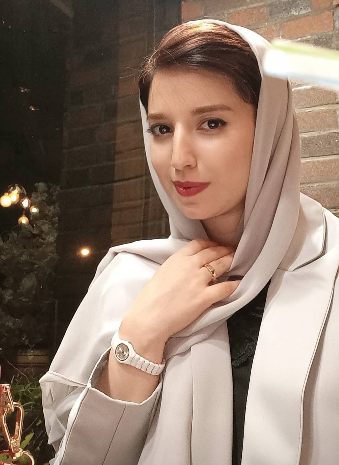 سرکار خانم آذین پیرداده بیرانوند
